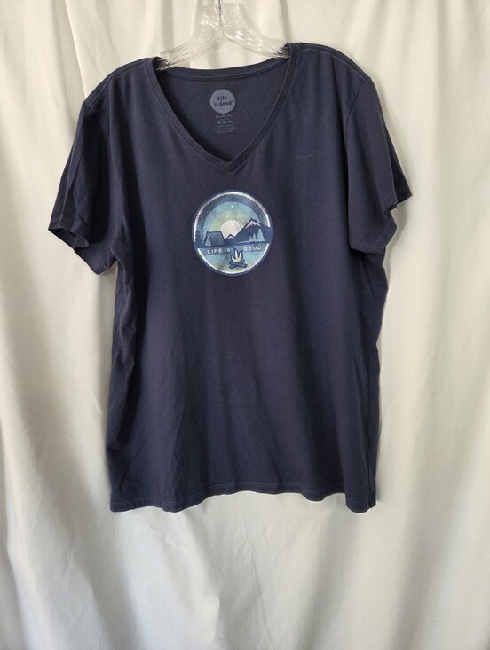 Life Is Good Tops - Life is Good Mountain Campfire Circle Graphic V-Neck Tee Blue Size XL